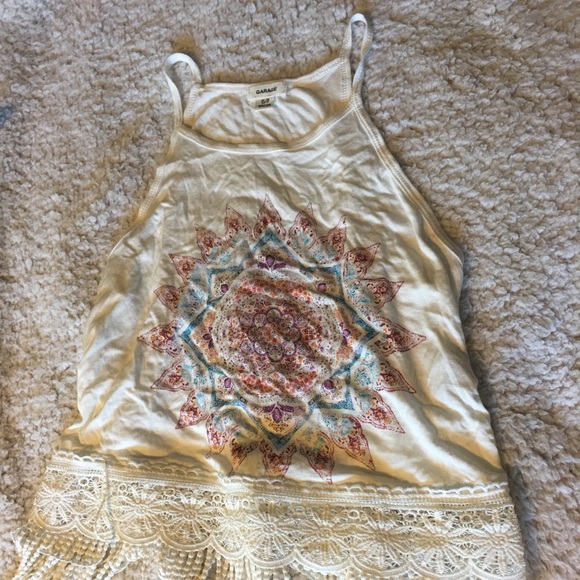 A white XS tank top from Garage - Picture 1 of 3